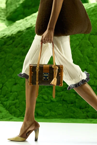 Look 48